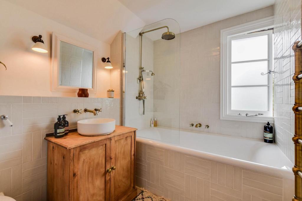 Cheerful 3 Bed Grade II Central Cottage Cirencester Extérieur photo
